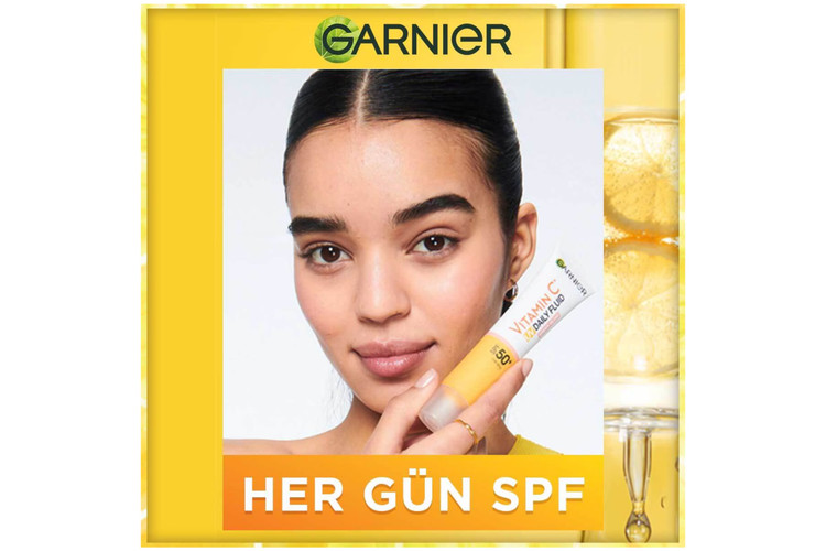 ضد آفتاب فلوئیدی ویتامین c بی رنگ گارنیر با spf 50