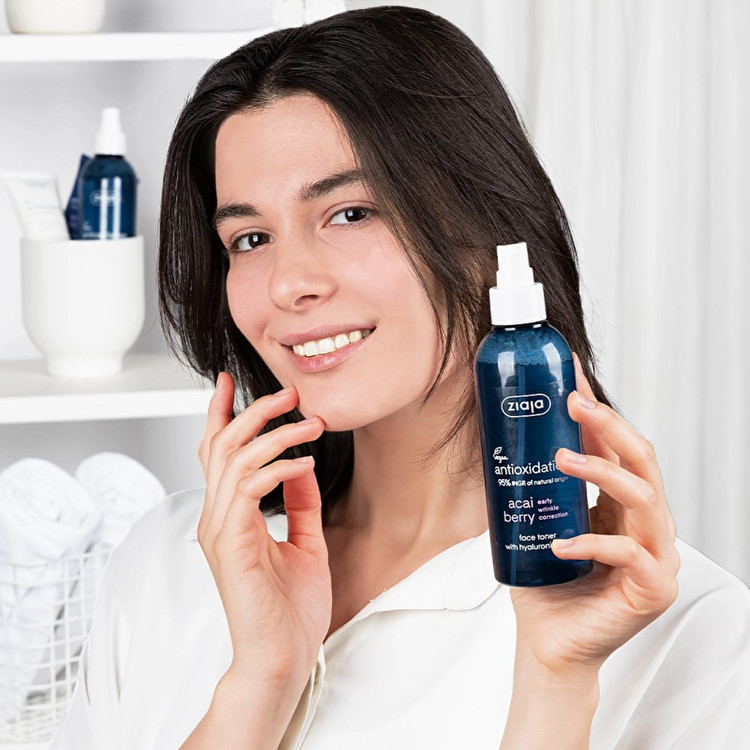 تونر حاوی هیالورونیک اسید Acai Berry زیاجا